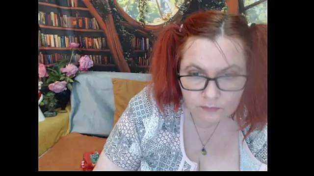 PlayfullMature Chat XXX in diretta
