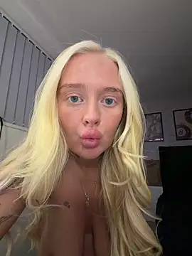 Vanillaheavennn's Live XXX Chat