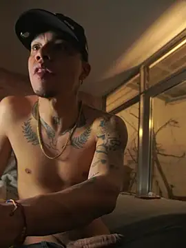 AlphaMasterXxx – Naživo XXX chat