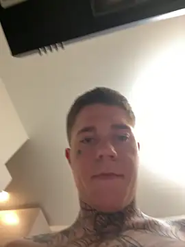 Živý XXX chat Heidi_ke