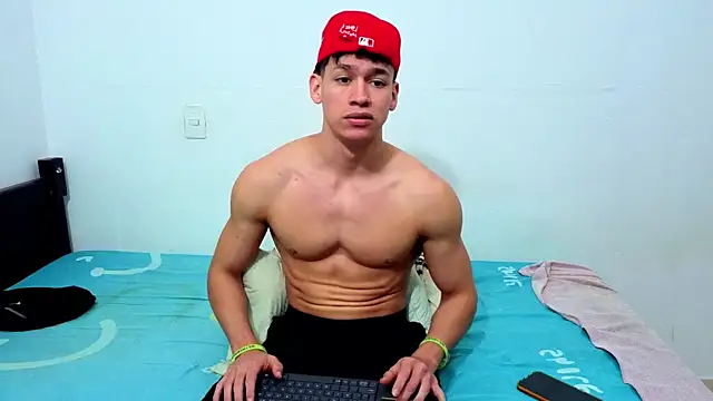 Luke_Muscle Live XXX Chat