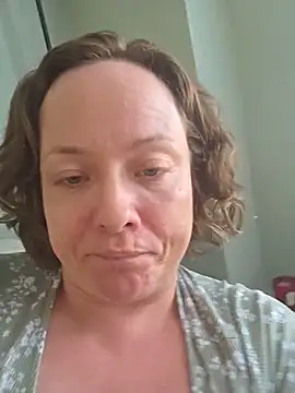julimonroe's Live XXX Chat