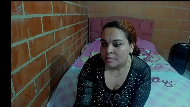 צ'אט XXX בשידור חי של Isabella_WS_