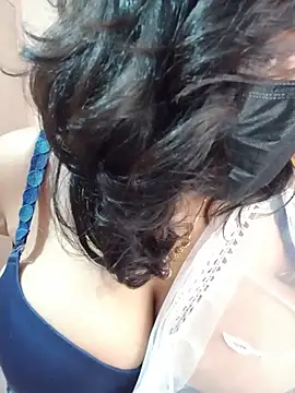 Lovely-Lina7's Live XXX Chat