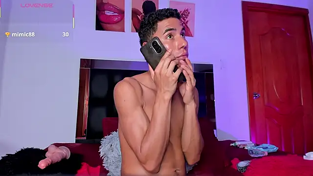 ThiagoSexy005's Live XXX Chat