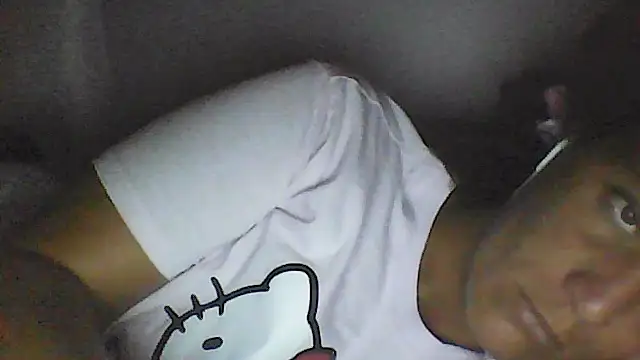 sarahkat86's Live XXX Chat