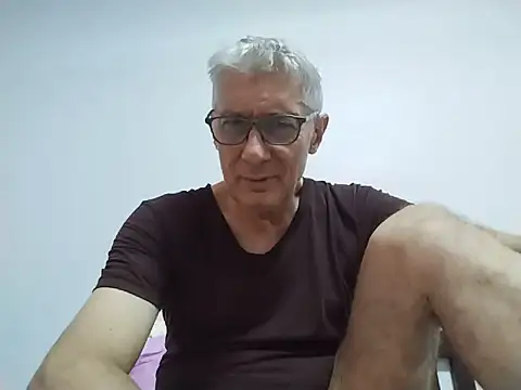 BIGUNCUTHARDCOCK webcam show