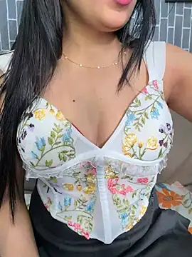 escape_with_men Live XXX chat