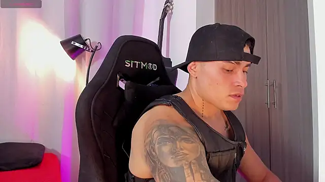 connorsmiith's Live XXX Chat