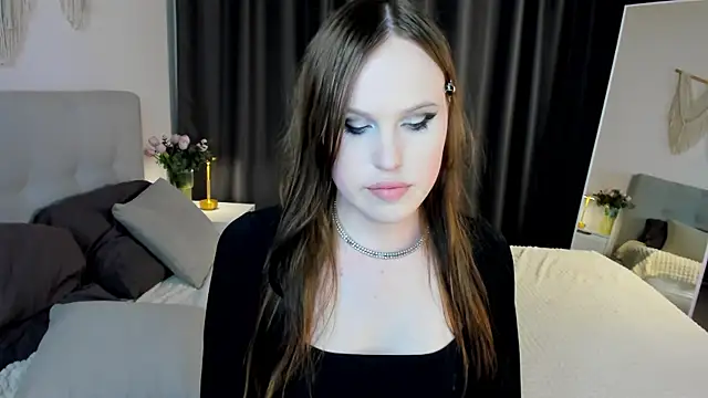 XXX chat uživo modela EffieMinki