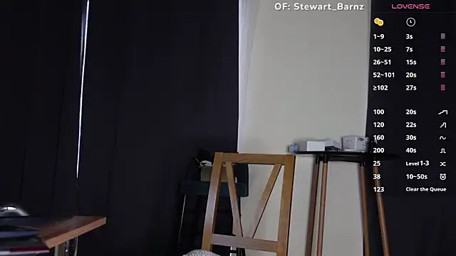 Živý XXX chat Stewart_Barnz