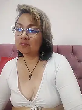 Živý XXX chat AnyaLuxx