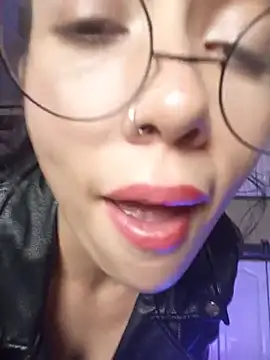 Chat +18 de Agnes_cox ao vivo