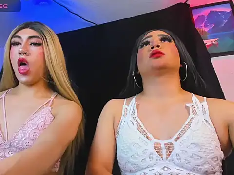 naughty_trans_dolls Chat XXX live