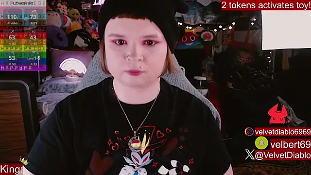 VelvetDiablo's Live XXX Chat