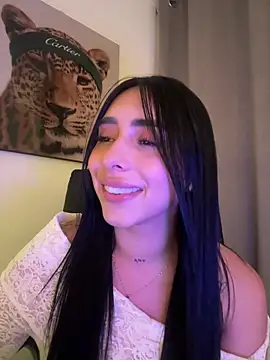 IsabellaNoir_ Adlı Modelin Canlı XXX Sohbeti