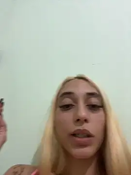loirinhaaa's Live XXX Chat