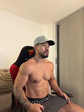 Ezzio_Scolaro Live XXX Chat