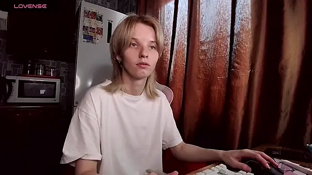 Madelaineses' Live XXX Chat