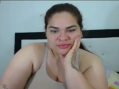 NinaFuentes2X Obrolan Langsung XXX
