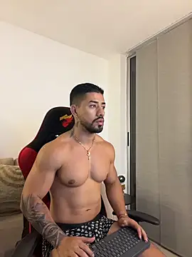 Chat XXX ao vivo de Ezzio_Scolaro