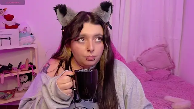 Chat XXX en directo de Sachi_Meow