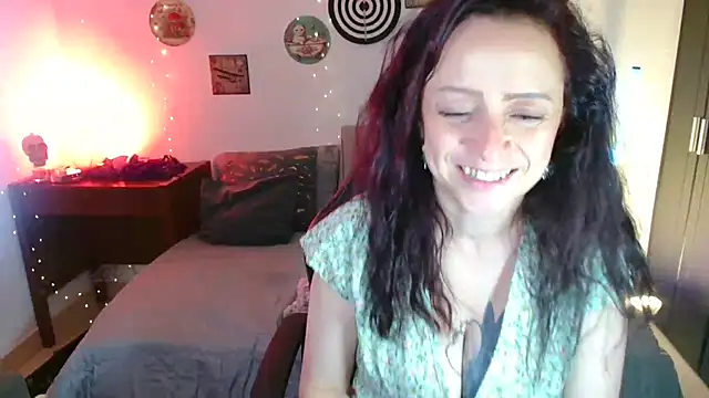 Katicalatinmilf's Live XXX Chat