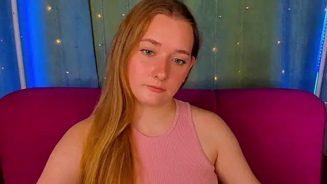 AlinaVice Adlı Modelin Canlı XXX Sohbeti