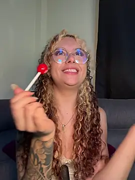 Chat XXX en directo de Joyce-fire