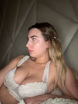 EclipseLunaireSouveraine's Live XXX Chat