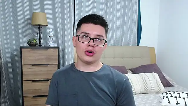 BlackFoXXX69 Chat XXX live