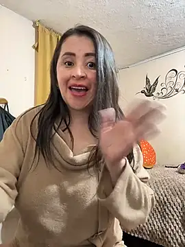 دردشة latinfemale الجنسية المباشرة