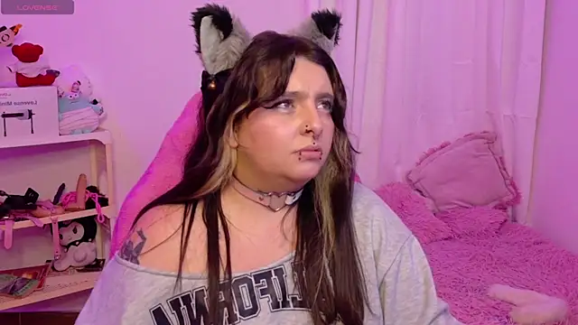 دردشة Sachi_Meow الجنسية المباشرة
