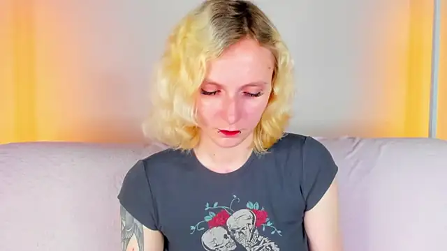 LikiLips XXX чат на живо