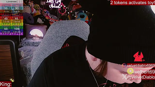 Chat +18 de VelvetDiablo ao vivo