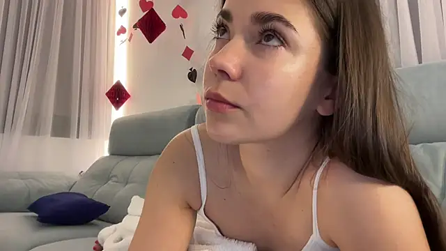 Mika_Miller Chat XXX in diretta