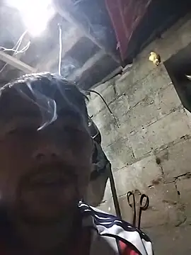 master_juju1924 élő XXX-chatje