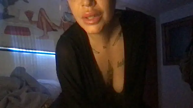 hacheacca Adlı Modelin Canlı XXX Sohbeti