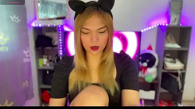 hannaBaby_lisyos11's Webcam Show