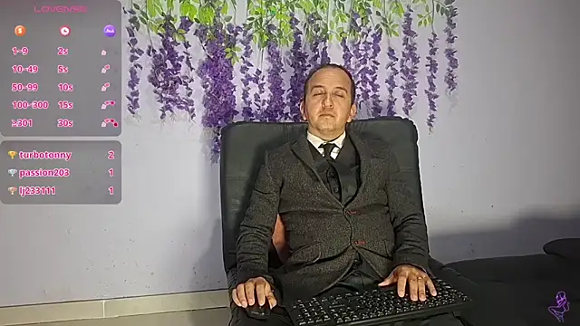 GreisyAndHazzan: онлайн-секс-чат