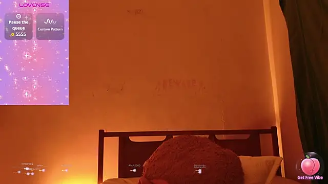 MoonLipsON- – Naživo XXX chat