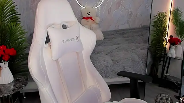babyisperfect's Live XXX Chat
