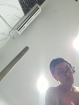 Roma_xxx 现场XXX聊天