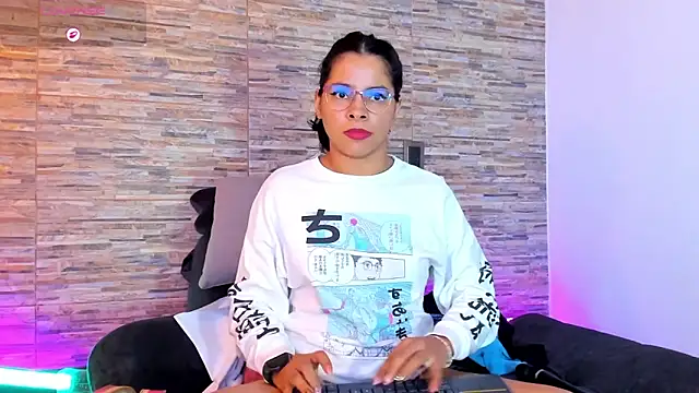 nath_redrex Adlı Modelin Canlı XXX Sohbeti