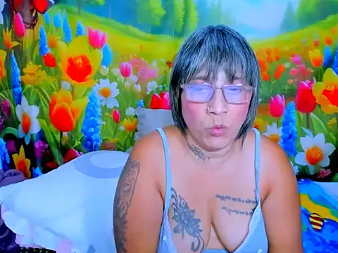 Chatroom XXX en direct de indianroxy