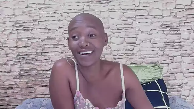 EbonyOlive69: онлайн-секс-чат