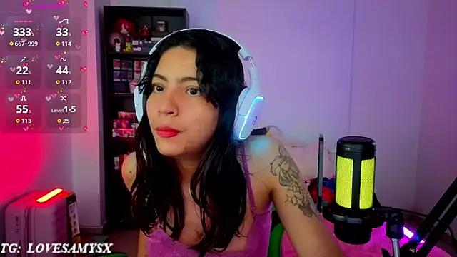 Lovelyamyy Chat XXX in diretta