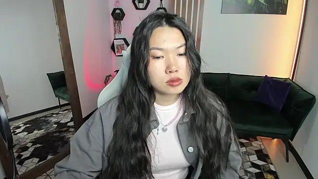 LunaPurrr Adlı Modelin Canlı XXX Sohbeti