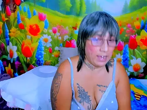 indianroxy: онлайн-секс-чат