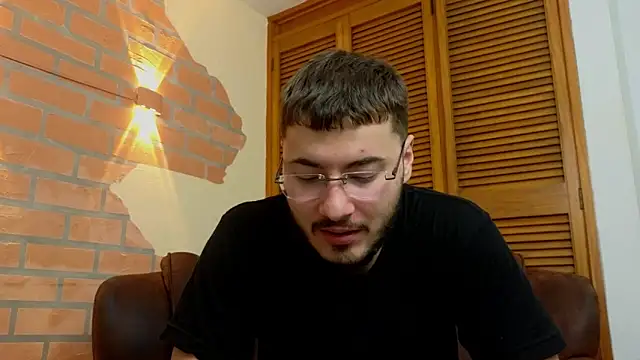 در دشة Brandon_01 الجنسية المباشرة